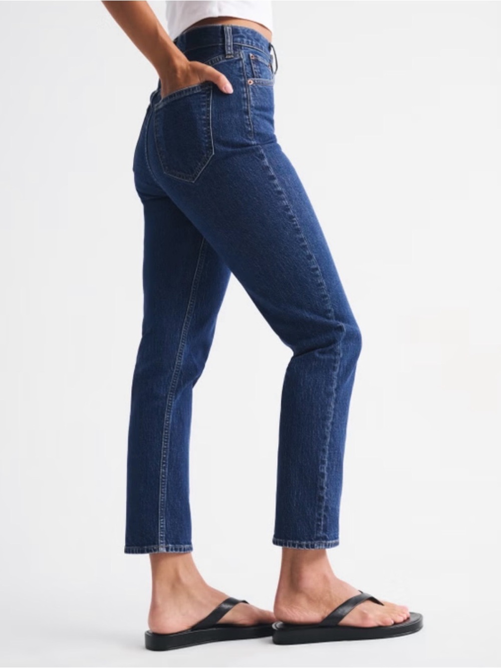 A&F Curve Love Ultra High Rise Ankle Straight Jean